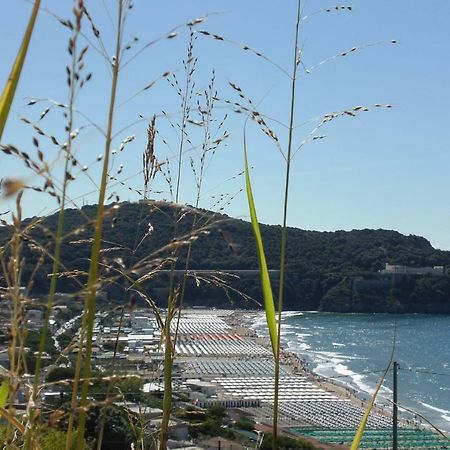 Villa La Rosa Dei Venti à Gaète Extérieur photo