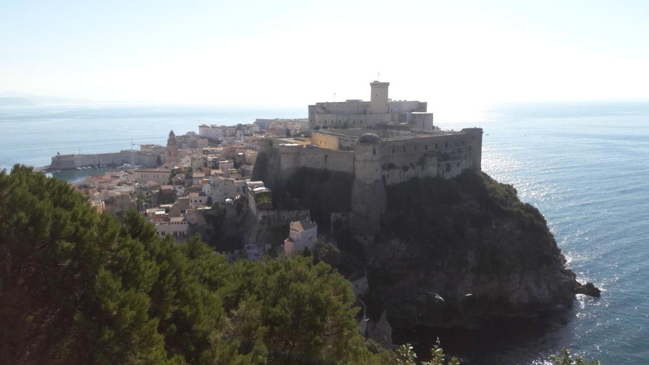 Villa La Rosa Dei Venti à Gaète Extérieur photo