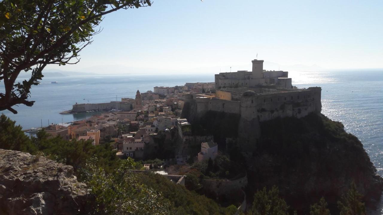 Villa La Rosa Dei Venti à Gaète Extérieur photo