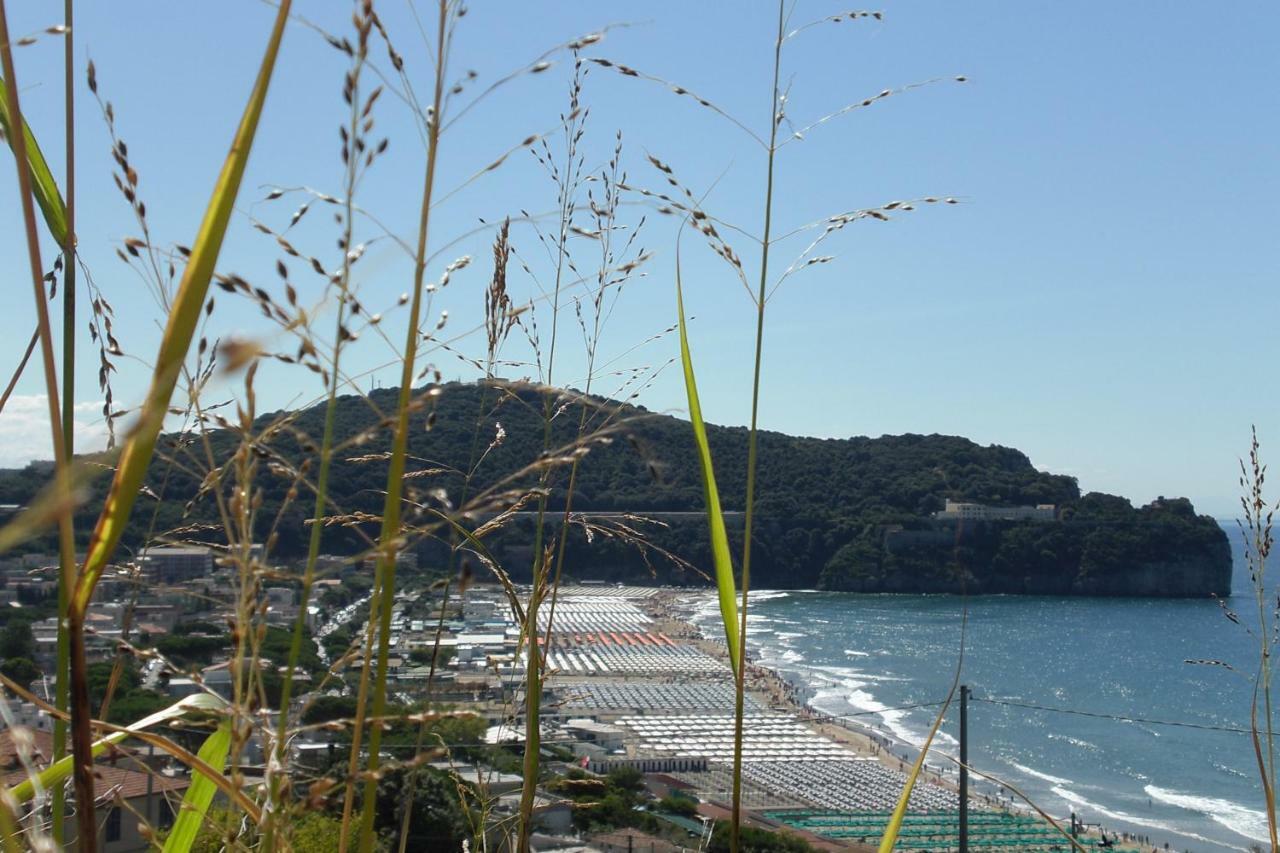 Villa La Rosa Dei Venti à Gaète Extérieur photo